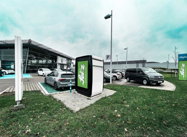 Autohaus Seitz Gruppe stattet Filialen mit Batterie- und Schnellladesystem von Numbat aus